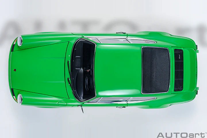 AUTOart Porsche 911 Carrera 2.7 RS Viper Green w/ Black Deco and Wheels 1:18 - Image 7