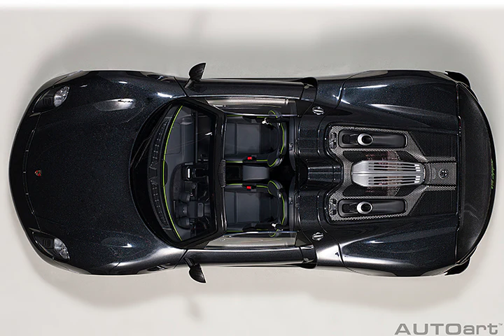 AUTOart Porsche 918 Spyder Weissach Package, Basaltschwarzmetallic (Black Metallic) 1:12 - Image 9