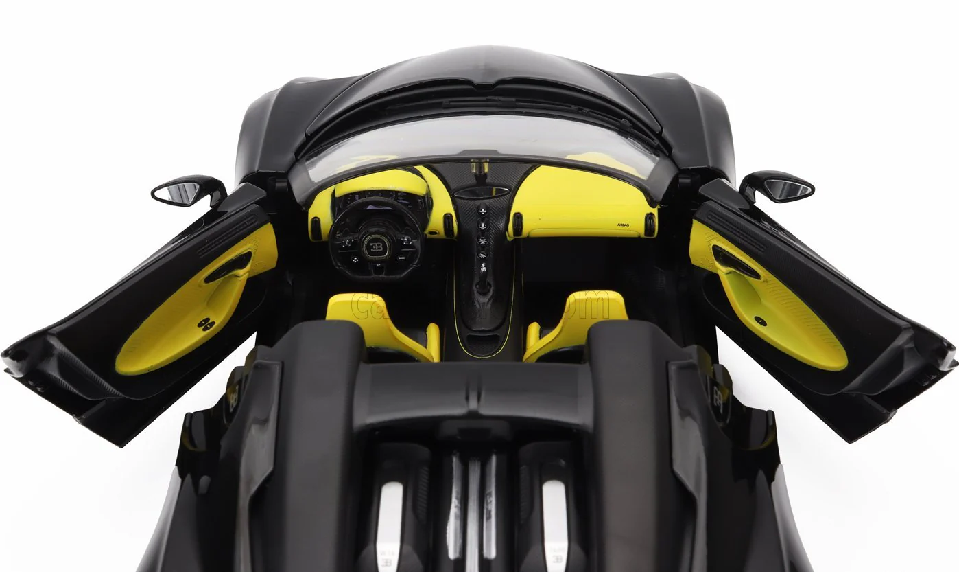 Bburago 2023 Bugatti W16 Mistral Black 1:18 - Image 8