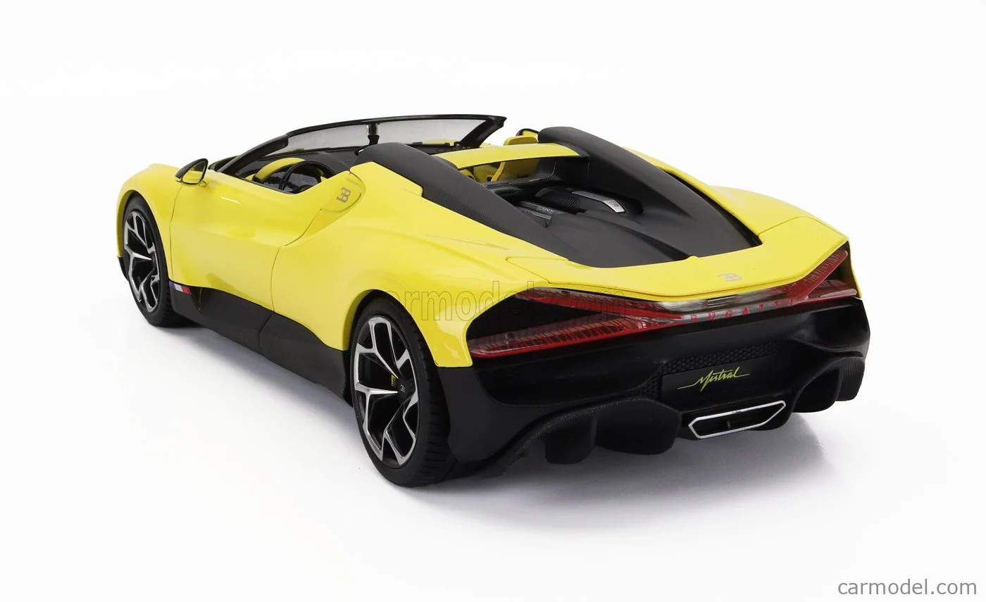 Bburago 2023 Bugatti W16 Mistral Yellow 1:18 - Image 9