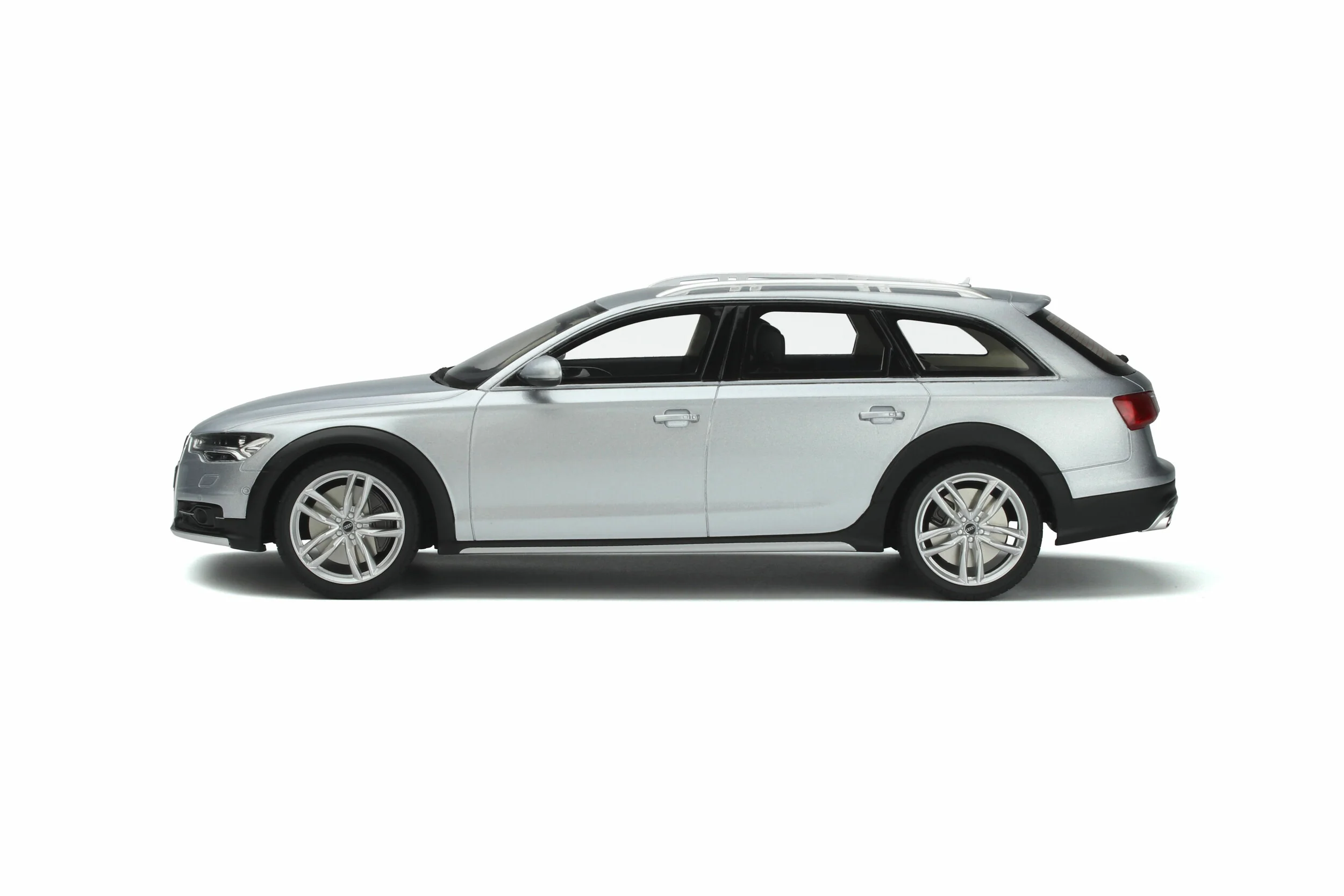 GT Spirit 2019 Audi A6 (C7) Allroad Quattro Avant Floret Silver Metallic 1:18 - Image 3