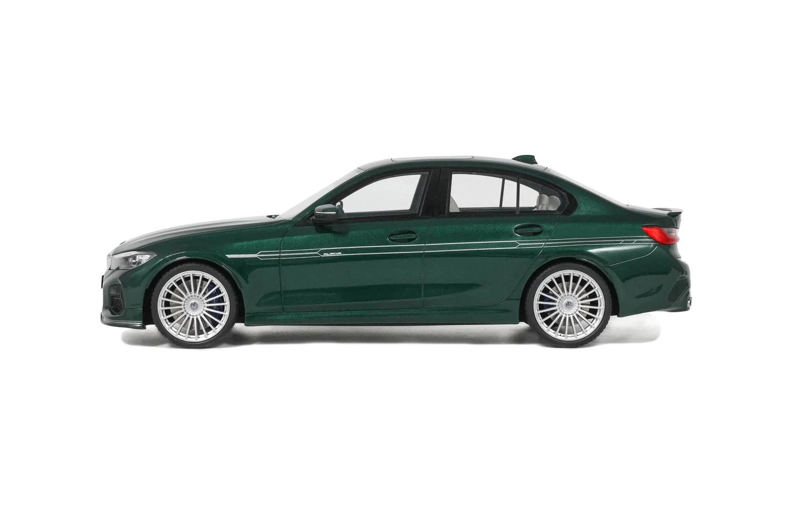 GT Spirit 2022 Alpina B3 3 Series Green Metallic 1:18 Resin - Image 3