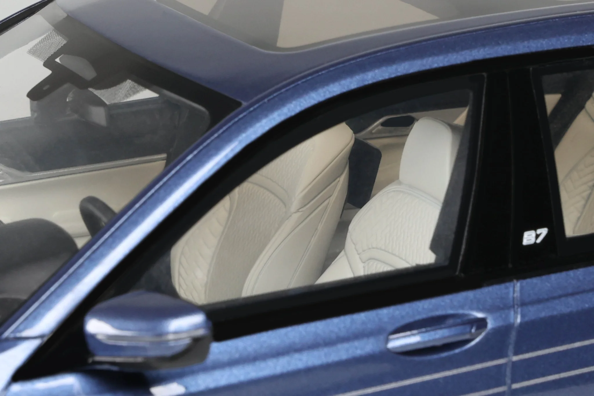 GT Spirit 2022 Alpina B7 Sedan 7 Series Blue 1:18 - Image 13