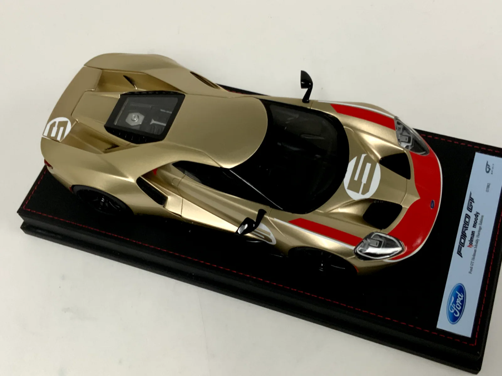 GT Spirit 2022 Ford GT Heritage Edition No 5 Holman Moody Gold 1:18 RESIN - Image 5