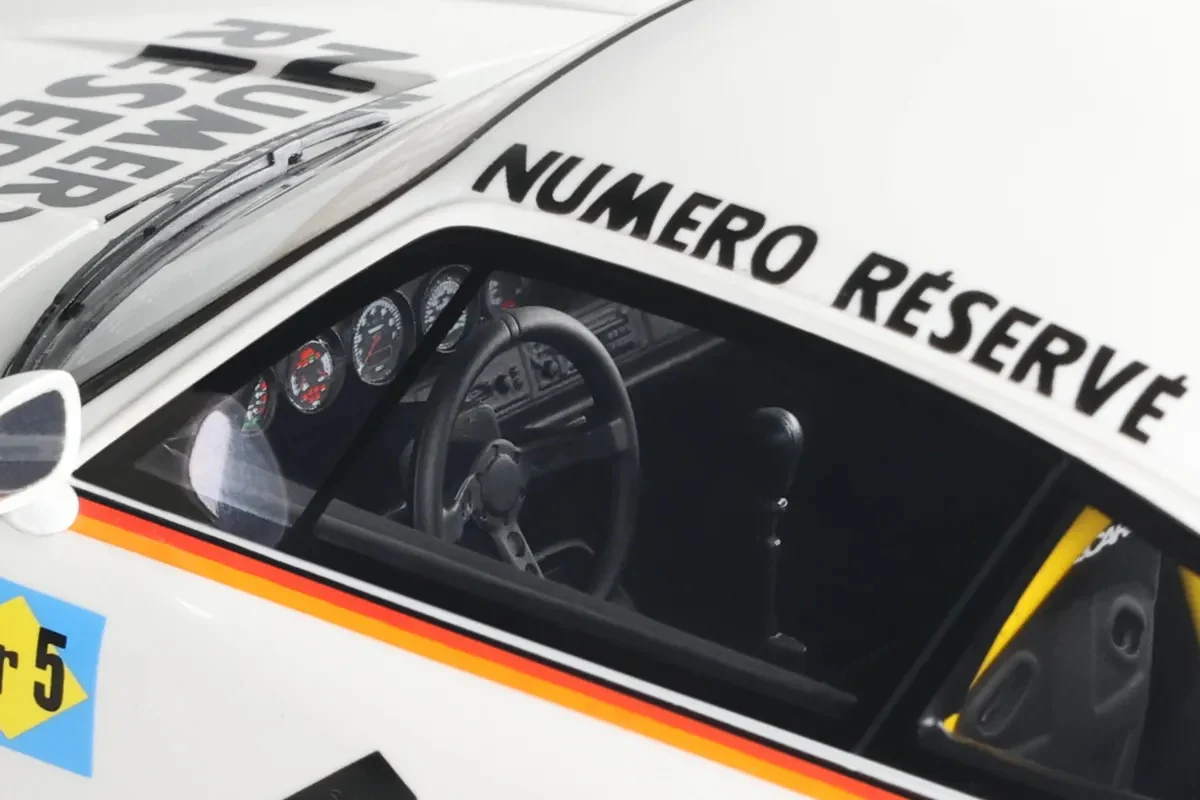 GT Spirit 2023 Porsche 911 993 RWB Bodykit Kato-San No 41 Racing 1:18 Resin - Image 10