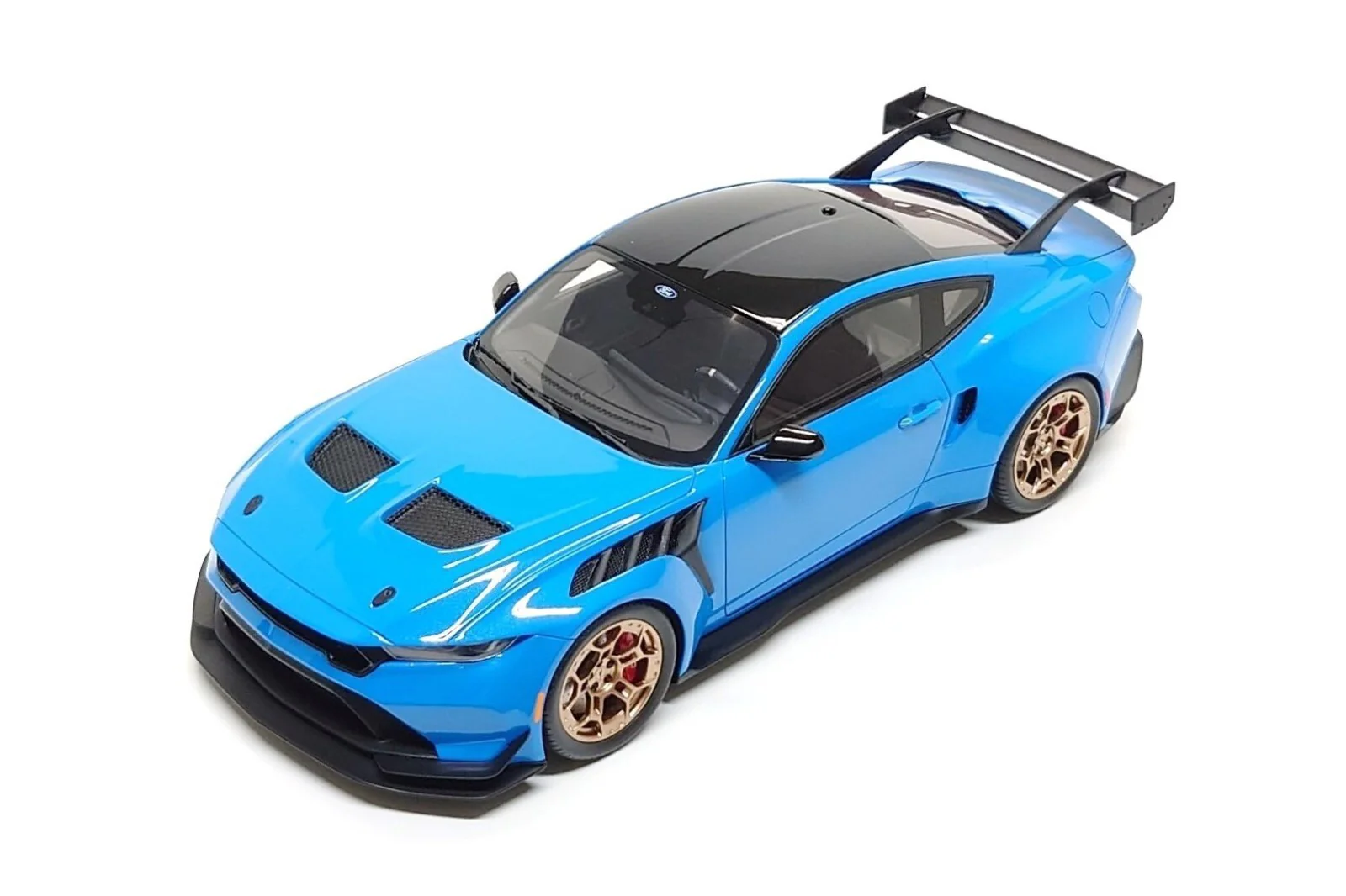 GT Spirit 2024 Ford Mustang GTD Coupe Grabber Blue 1:18 - Image 10