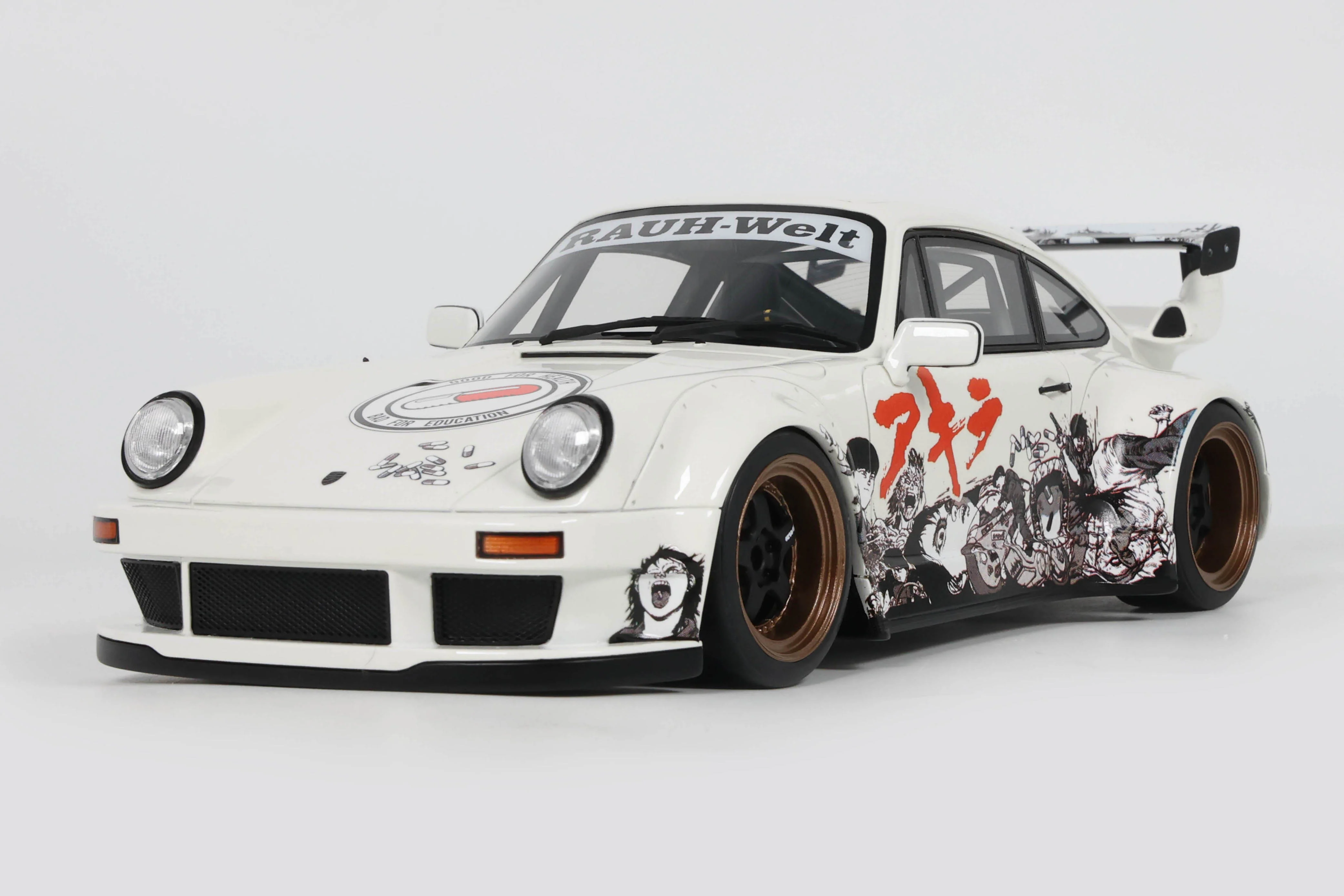 GT Spirit 2024 Porsche 911 964 RWB Akira Glacier White 1:18 - Image 5