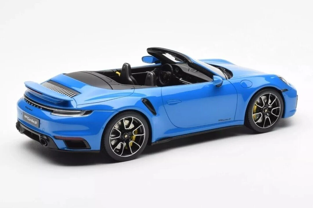 GT Spirit Porsche 911 992 Turbo S Cabriolet Shark Blue 1:18 Resin - Image 3