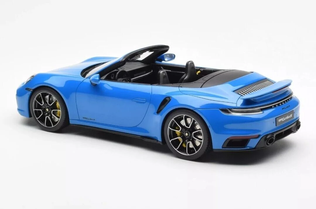 GT Spirit Porsche 911 992 Turbo S Cabriolet Shark Blue 1:18 Resin - Image 5