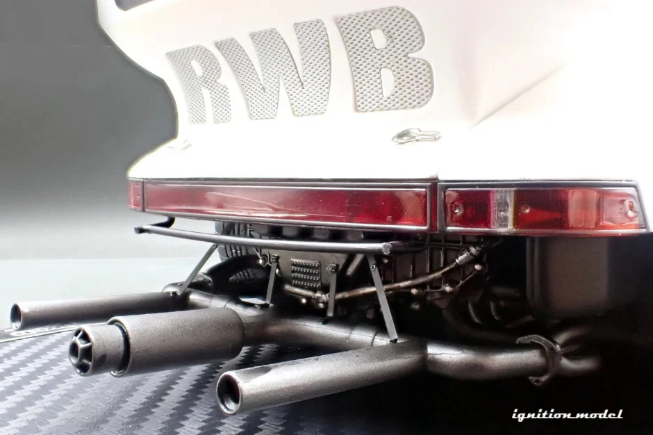 Ignition-Model Porsche 911 RWB 930 Matte White w/ Work S1 Wheels 1:18 - Image 12