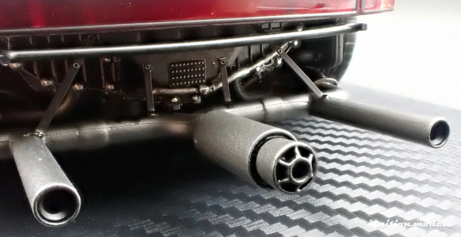 Ignition-Model Porsche 911 RWB 930 Matte White w/ Work S1 Wheels 1:18 - Image 21