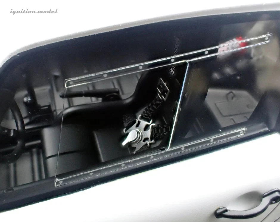 Ignition-Model Porsche 911 RWB 930 Matte White w/ Work S1 Wheels 1:18 - Image 28