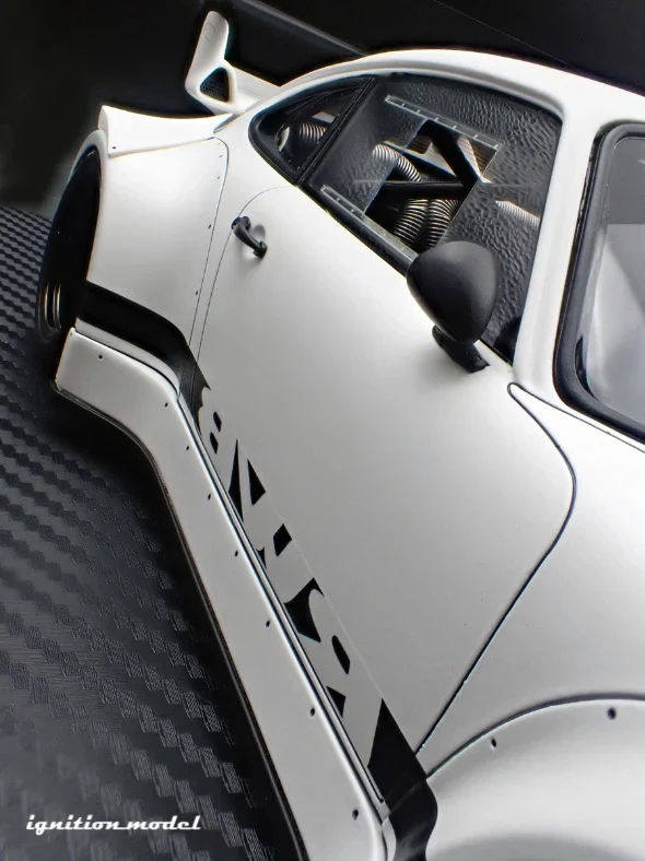 Ignition-Model Porsche 911 RWB 930 Matte White w/ Work S1 Wheels 1:18 - Image 9
