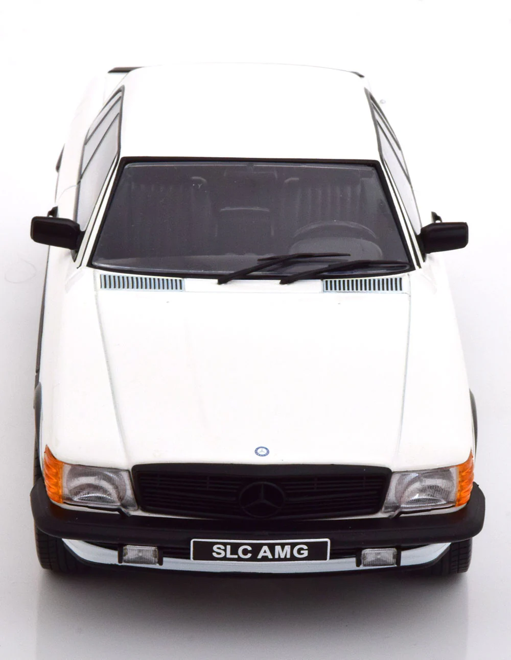 KK Scale 1985 Mercedes-Benz S Class 500SLC 6.0 AMG (C107) White 1:18 - Image 4