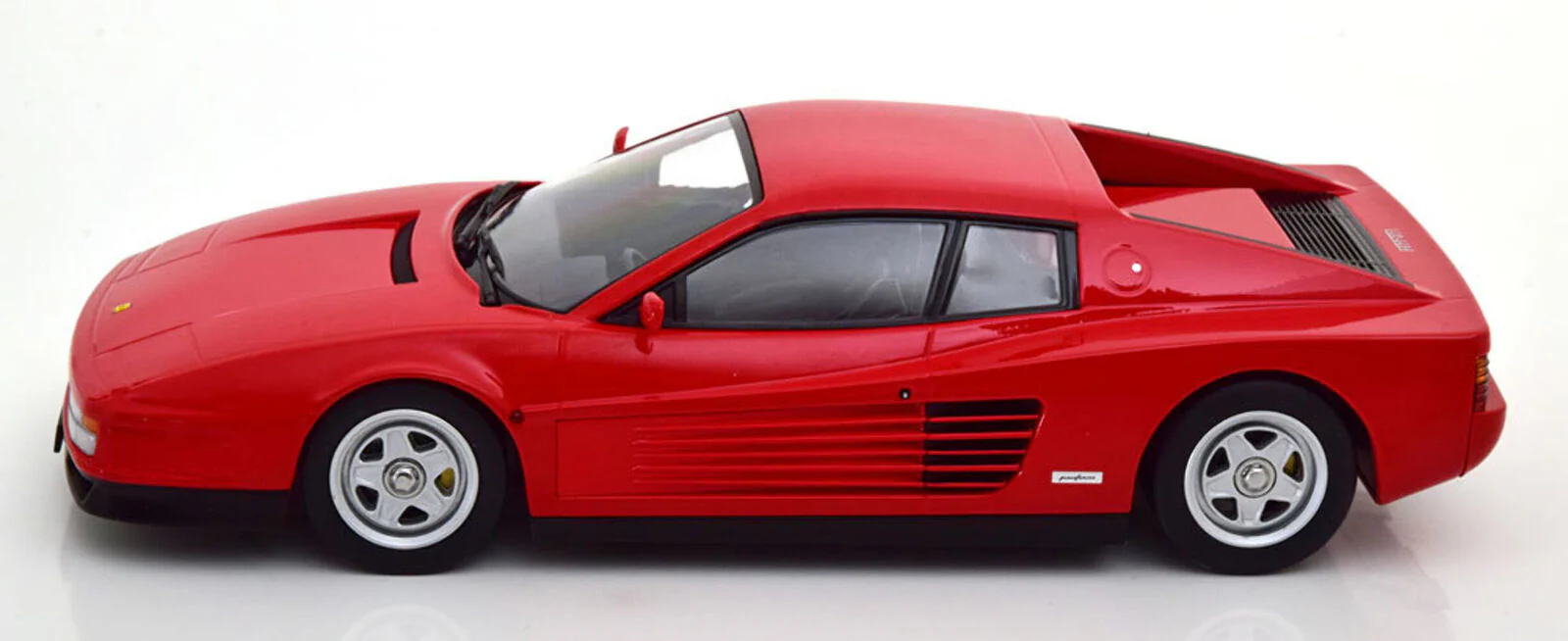 KK Scale 1986 Ferrari Testarossa Red European Version 1:18 - Image 3