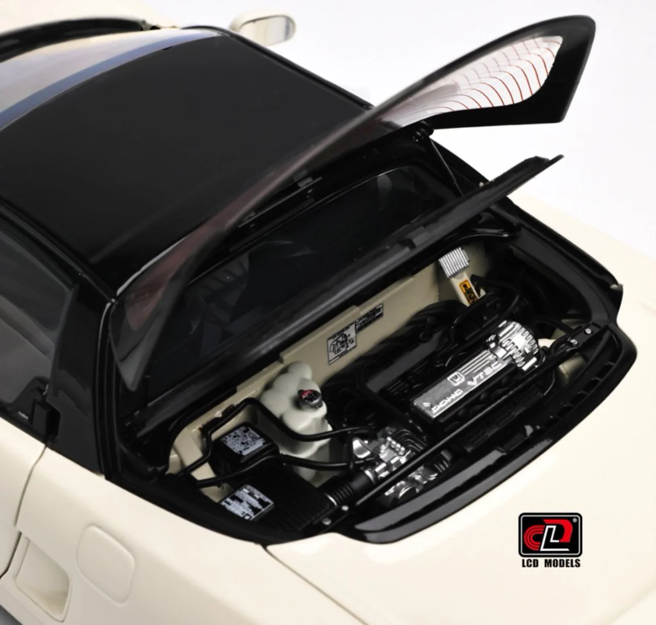 LCD Honda NSX MK1 (NA1) White 1:18 - Image 11