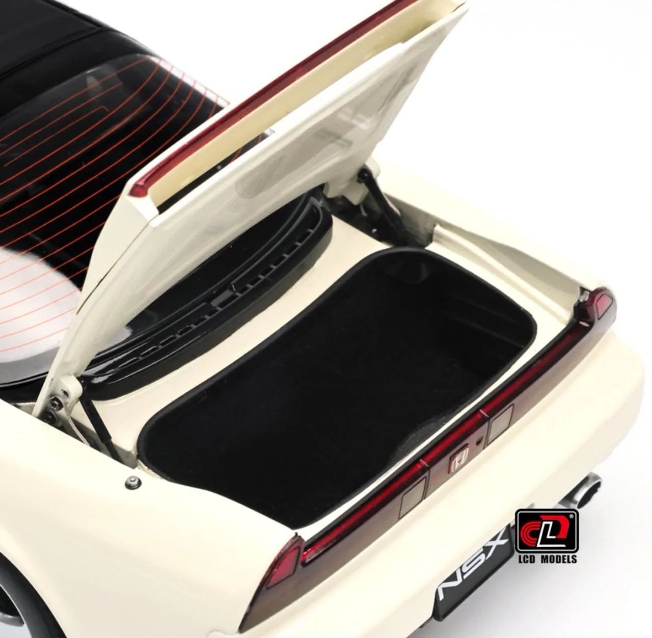 LCD Honda NSX MK1 (NA1) White 1:18 - Image 15