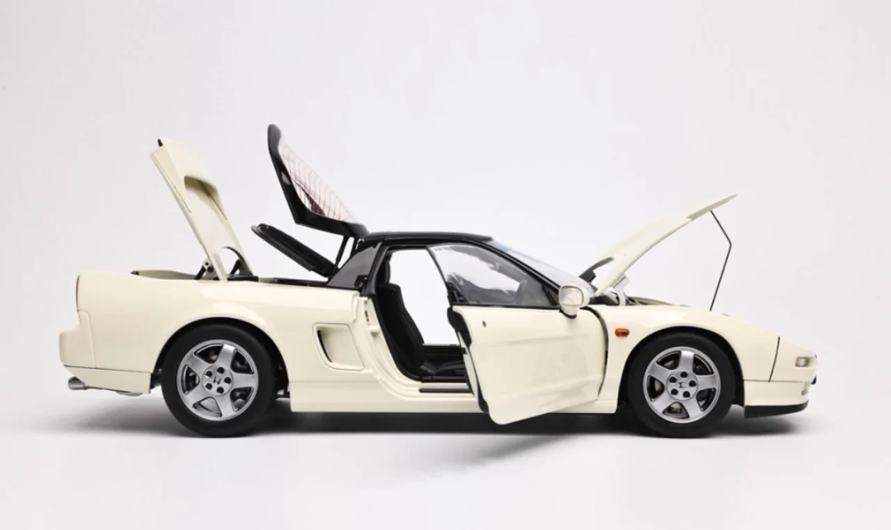 LCD Honda NSX MK1 (NA1) White 1:18 - Image 5