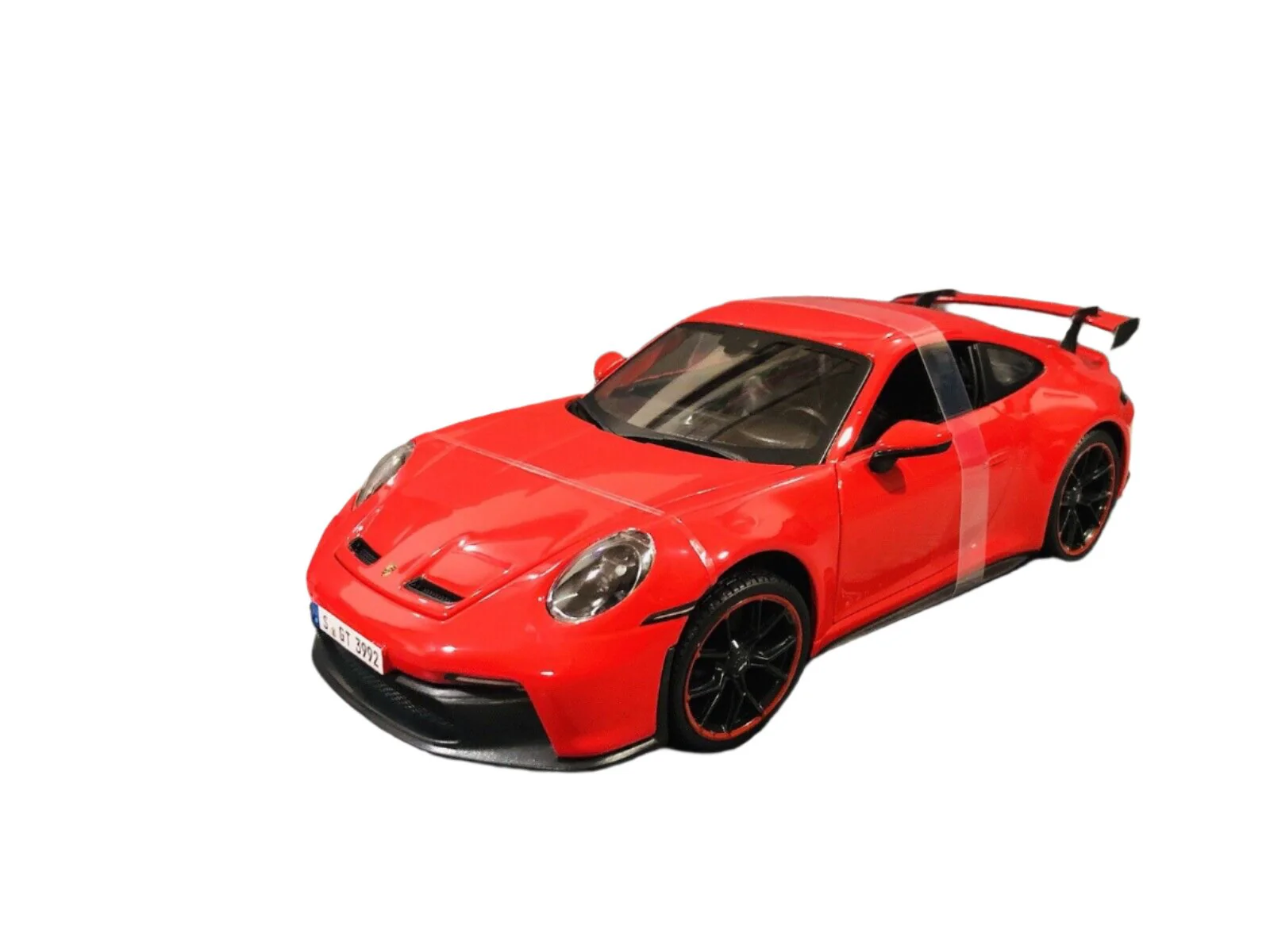 Maisto Porsche 911 992 GT3 Guards Red 1:18 - Image 3
