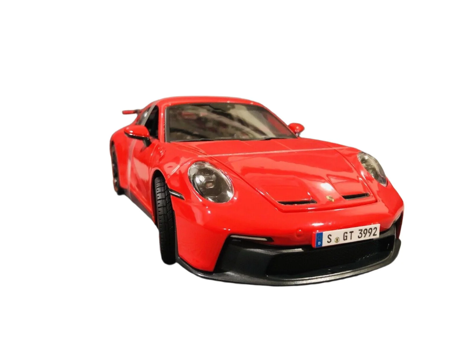 Maisto Porsche 911 992 GT3 Guards Red 1:18 - Image 6
