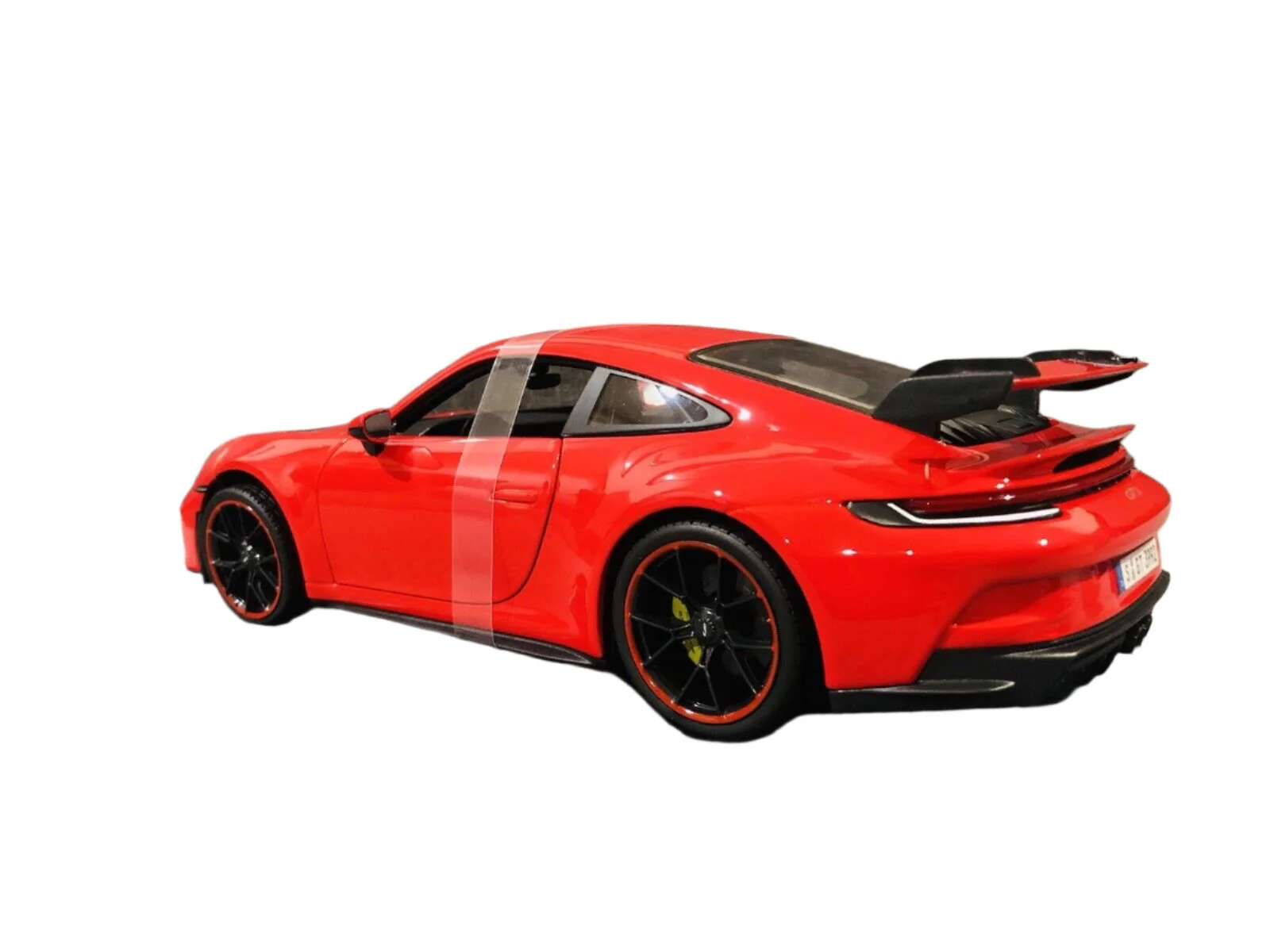 Maisto Porsche 911 992 GT3 Guards Red 1:18 - Image 9