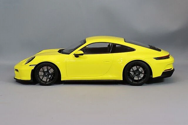 Minichamps 2022 Porsche 911 992 GT3 Touring Yellow w/ Black Wheels 1:18 - Image 6