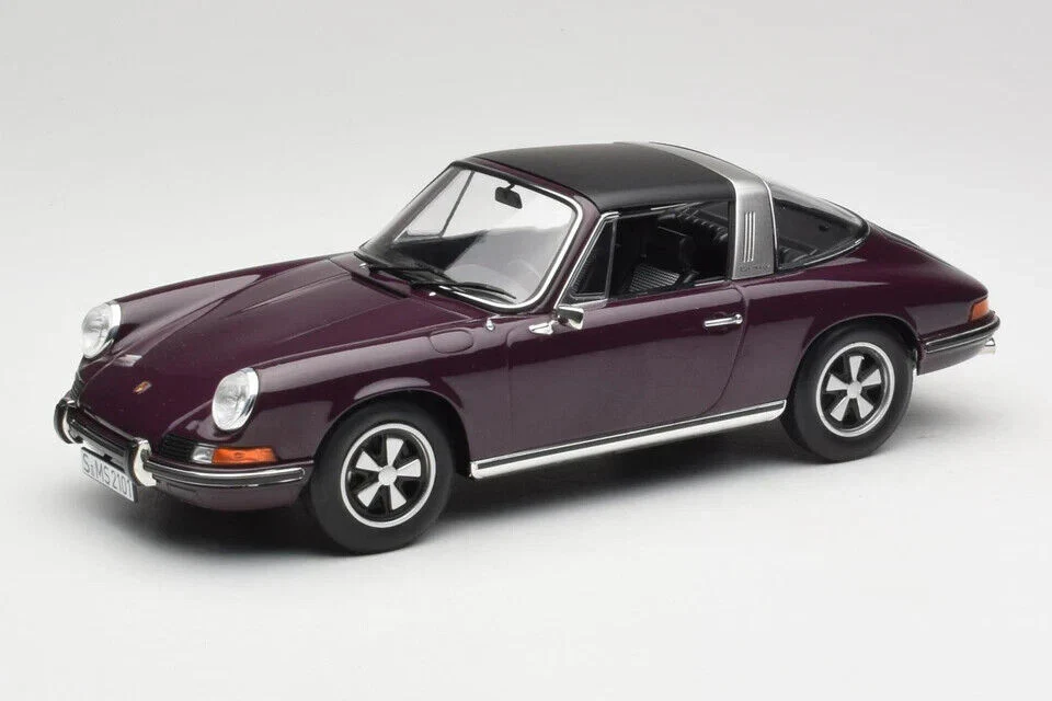 Norev 1971 Porsche 911 T Targa (Removable Top) Violet 1:18 - Image 6