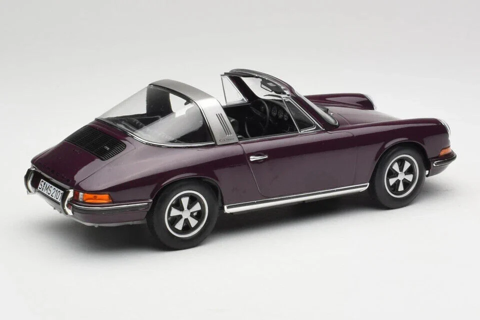 Norev 1971 Porsche 911 T Targa (Removable Top) Violet 1:18 - Image 7