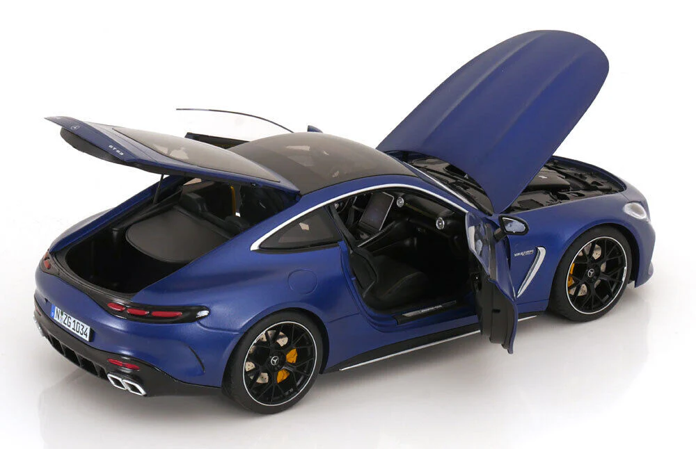 NZG 2023 Mercedes Benz AMG GT63 Coupe (C192) Matte Spectral Blue 1:18 - Image 4