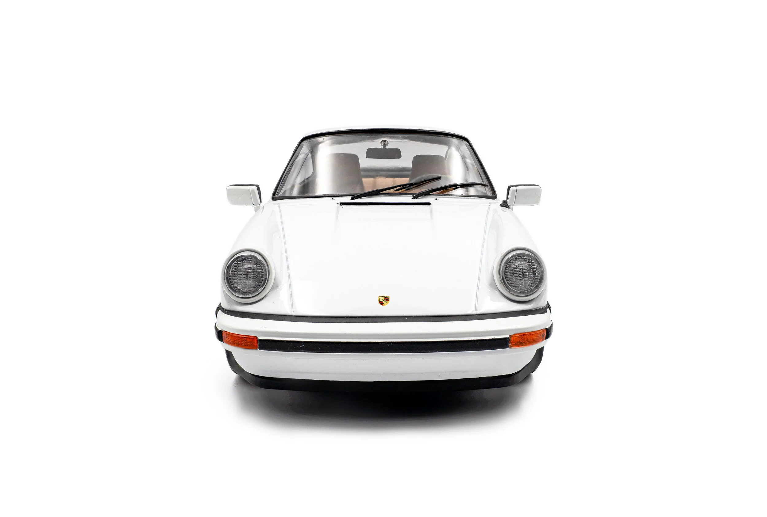 Solido 1974 Porsche 911 930 Carrera 3.0 SC White 1:18 - Image 4