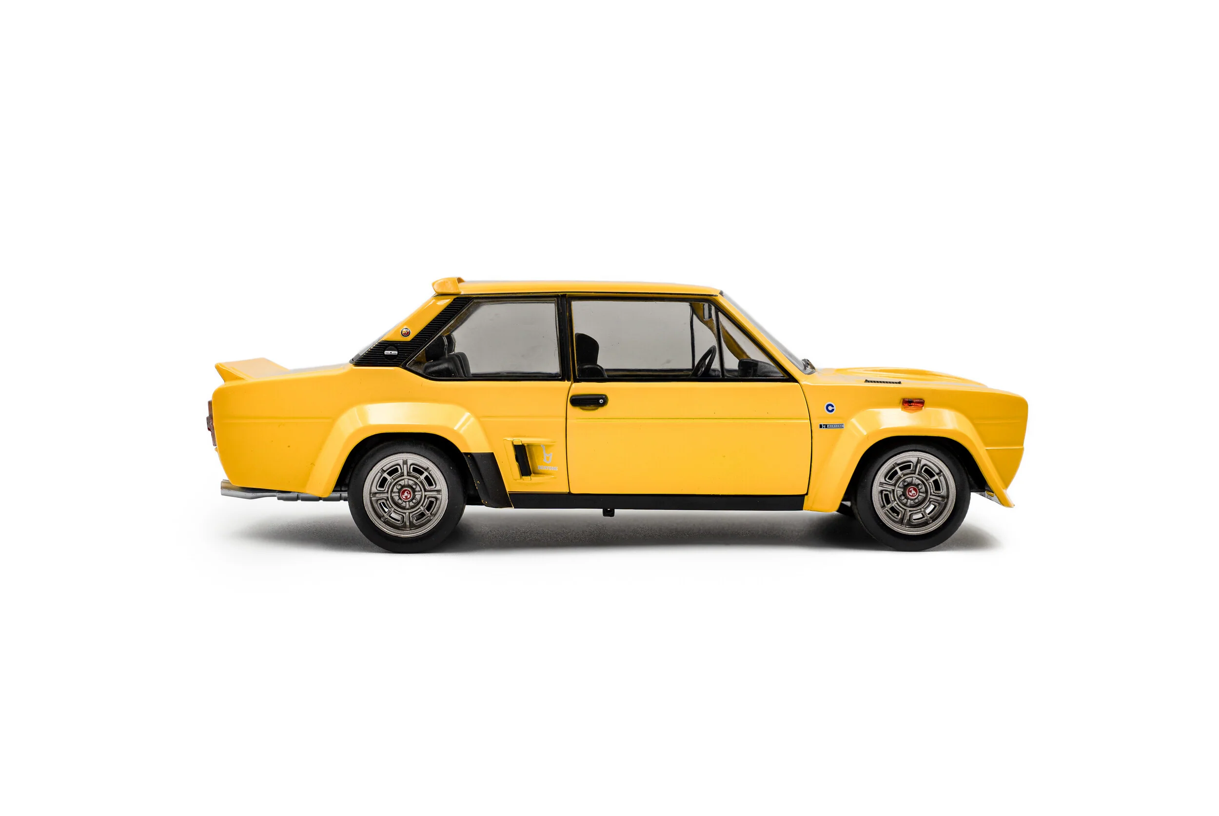 Solido 1980 Fiat 131 Abarth Rally Yellow 1:18 - Image 6