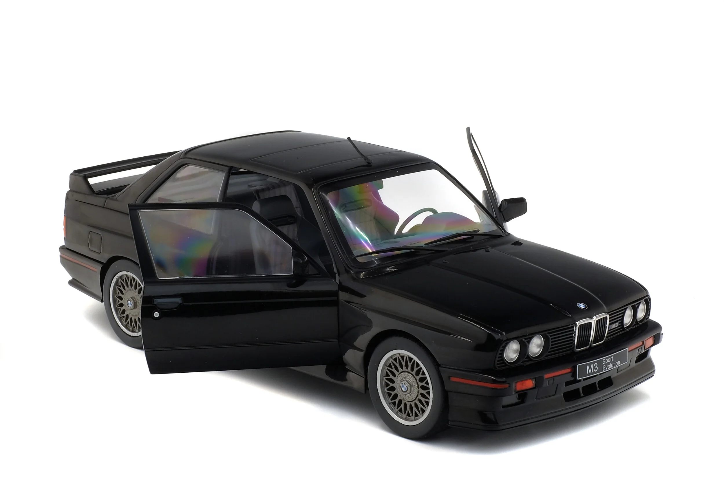 Solido 1990 BMW E30 M3 Sport EVO Black 1:18 - Image 8