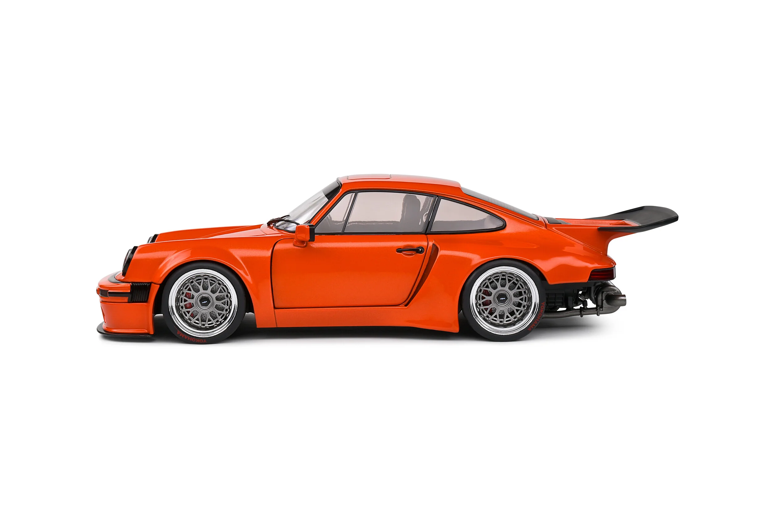 Solido 2022 Porsche 911 KS-R Orange 1:18 - Image 8