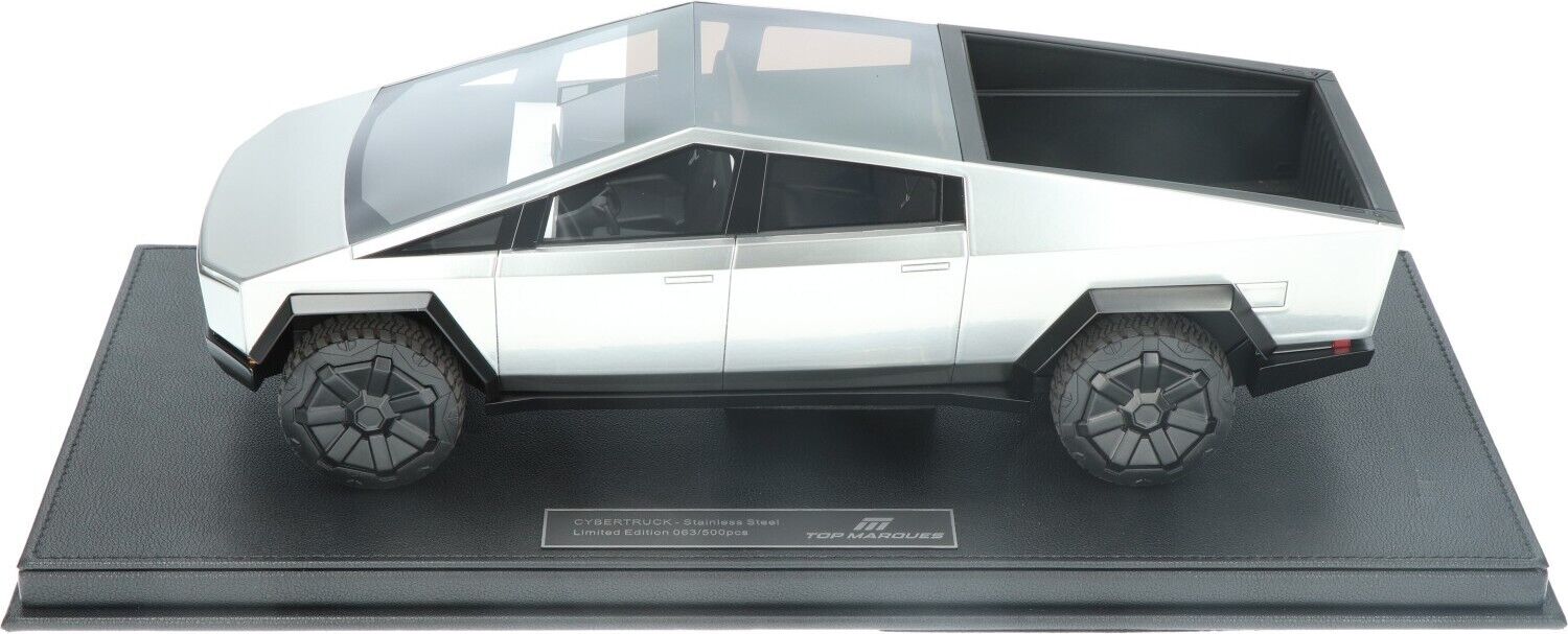 Top Marques Tesla Cybertruck Silver 1:18 Scale Model WITH DISPLAY CASE - Image 6