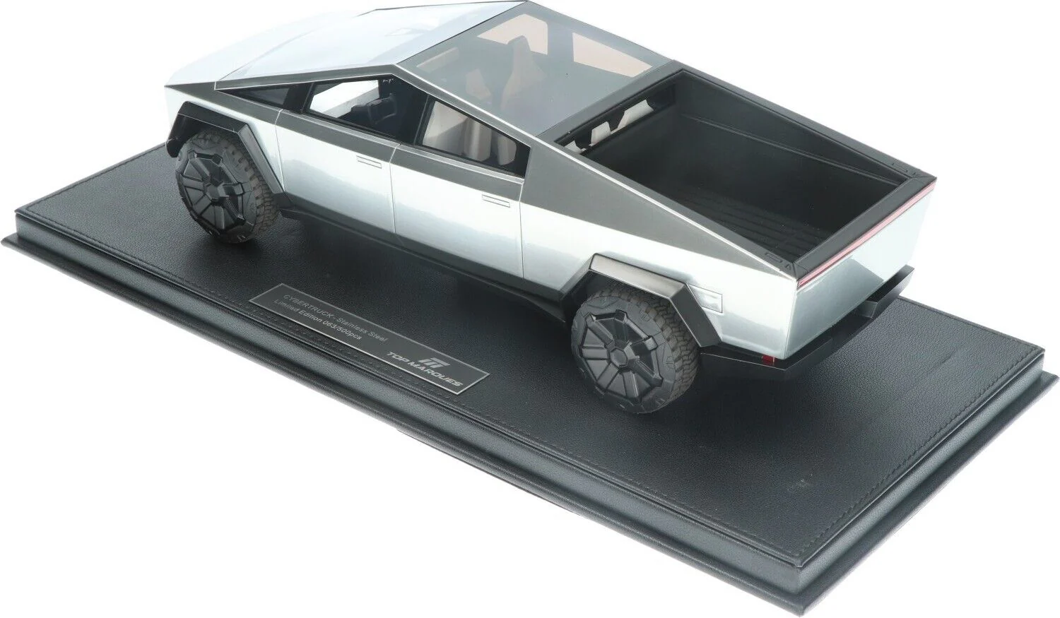 Top Marques Tesla Cybertruck Silver 1:18 Scale Model WITH DISPLAY CASE - Image 8