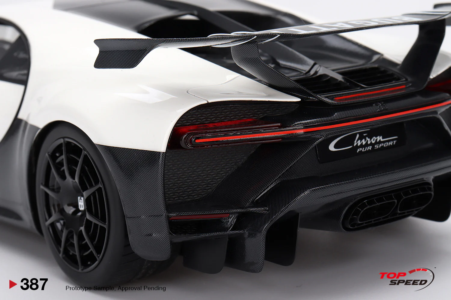 Topspeed  1:18 Bugatti Chiron Pur Sport White - Image 6