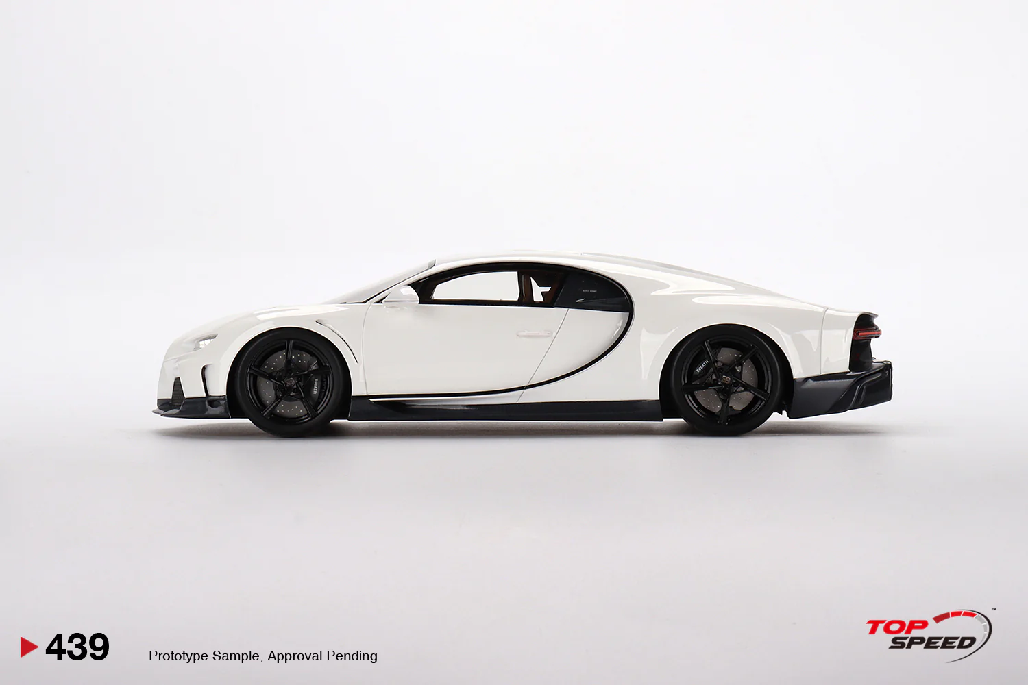 Topspeed 1:18 Bugatti Chiron Super Sport White - Image 3