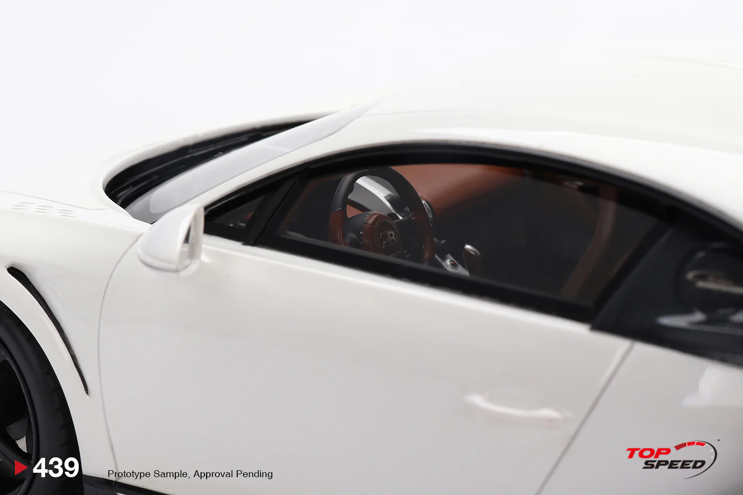 Topspeed 1:18 Bugatti Chiron Super Sport White - Image 4