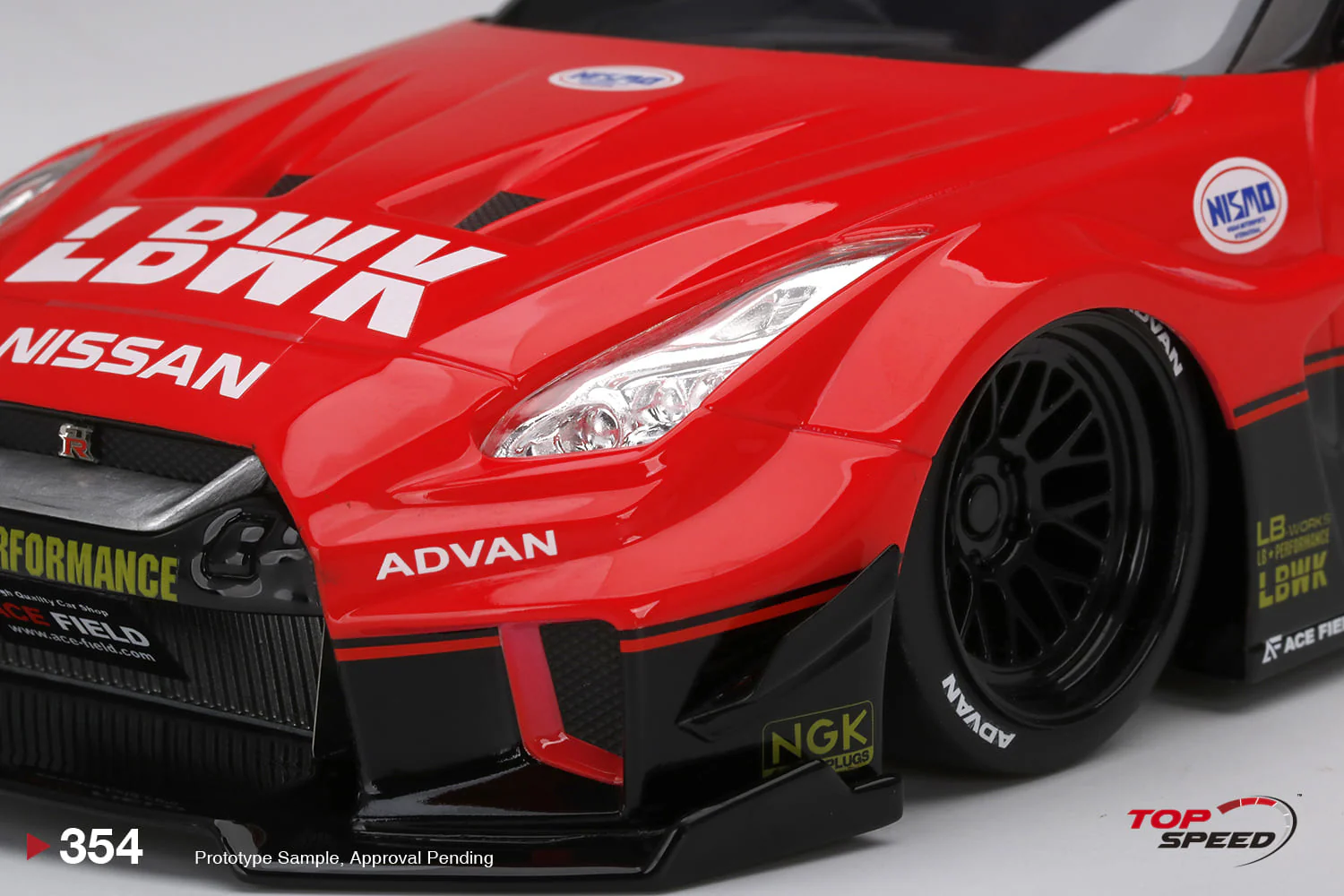 Topspeed 1:18 LB-Silhouette WORKS GTR NISSAN 35GT-RR Ver.1  Red/Black - Image 4
